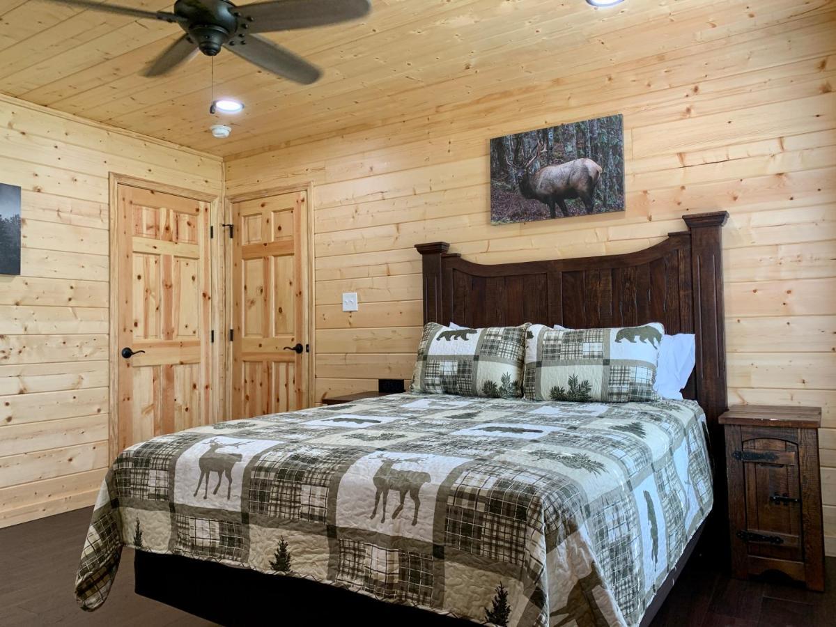 The Brick House: Brand New! 3 Bedroom Home With Private Driveway Pigeon Forge Exteriör bild