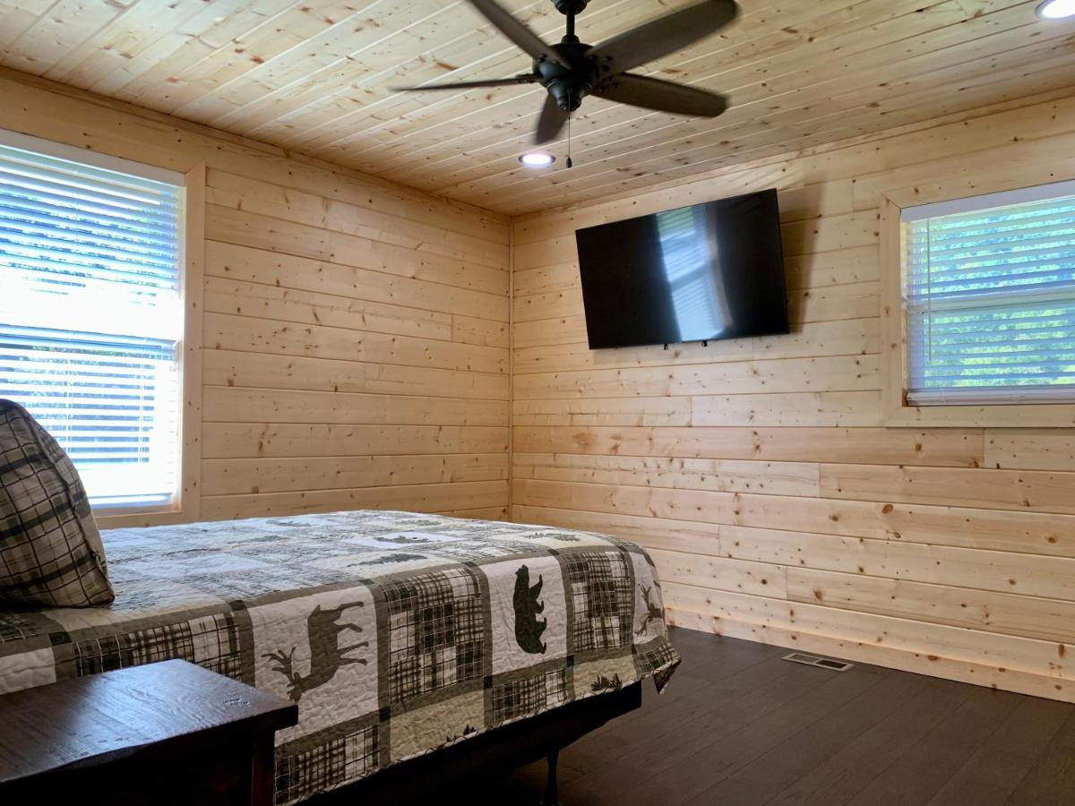 The Brick House: Brand New! 3 Bedroom Home With Private Driveway Pigeon Forge Exteriör bild