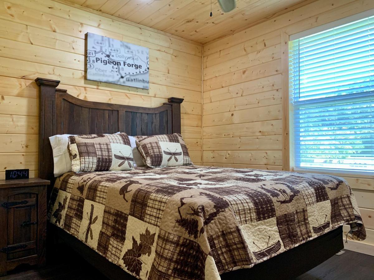 The Brick House: Brand New! 3 Bedroom Home With Private Driveway Pigeon Forge Exteriör bild